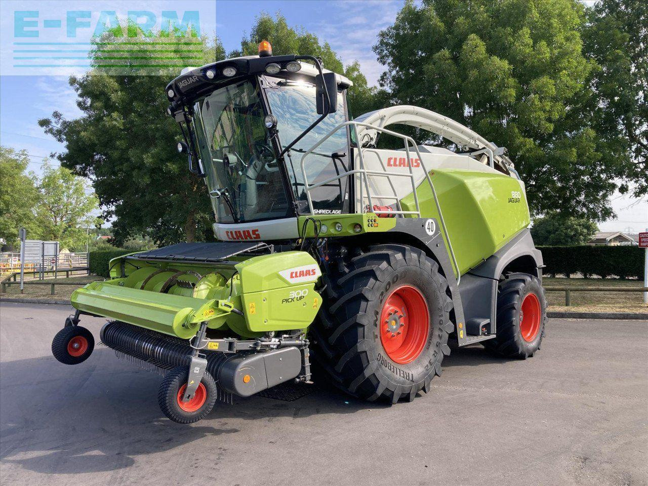 CLAAS JAGUAR 880 - STAGE V 4WD - Máy gặt đập thức ăn gia súc: hình 1 CLAAS JAGUAR 880 - STAGE V 4WD - Máy gặt đập thức ăn gia súc: hình 1