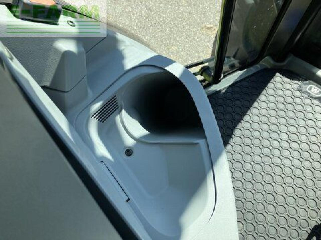 Máy cày CLAAS arion 450 cis panoramic CIS: hình 28 Máy cày CLAAS arion 450 cis panoramic CIS: hình 28