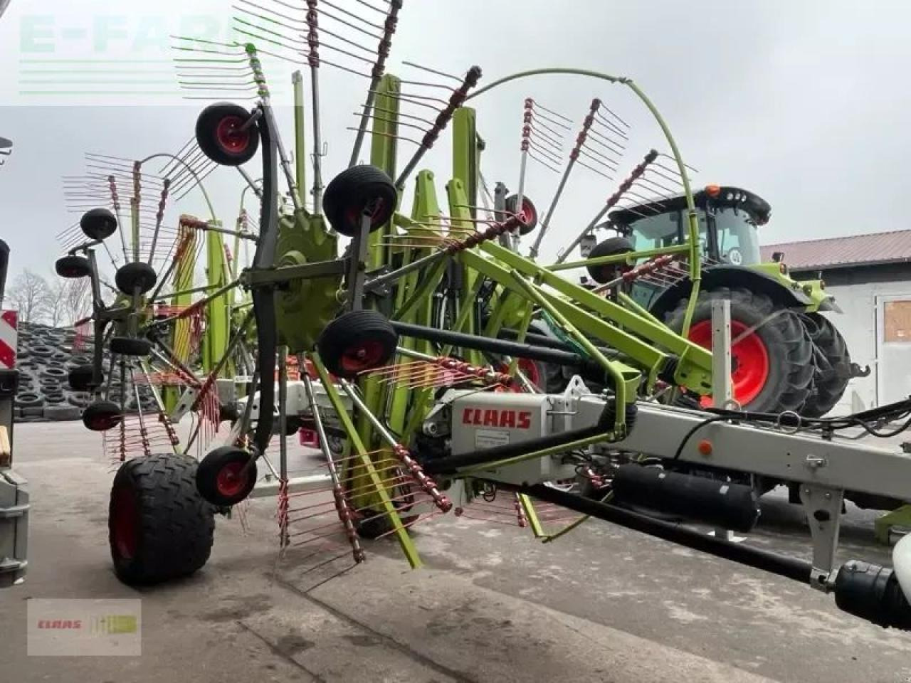 CLAAS liner 4000 comfort - Dàn trải/ Cào: hình 4 CLAAS liner 4000 comfort - Dàn trải/ Cào: hình 4