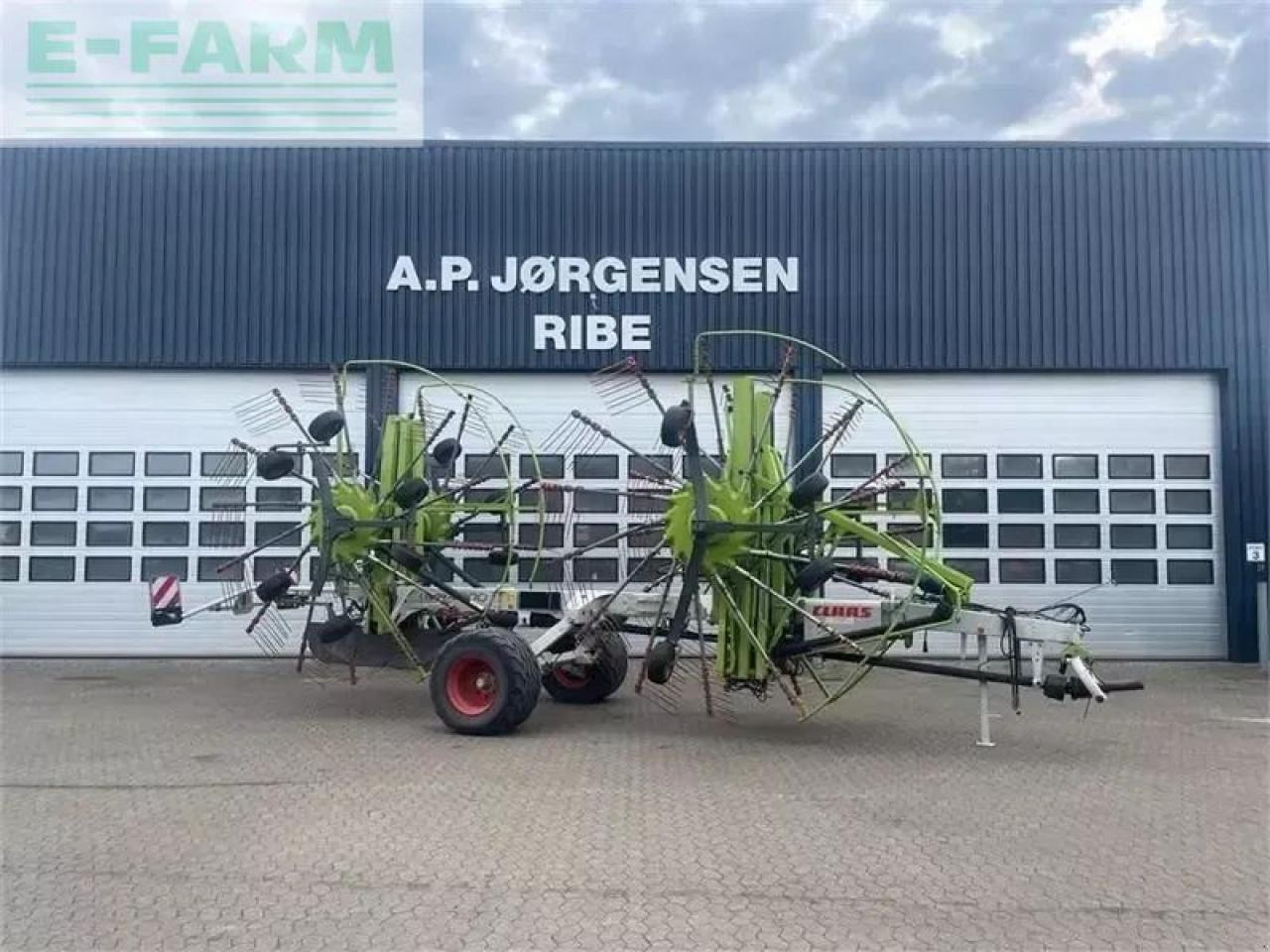 CLAAS liner 4000hhv - Dàn trải/ Cào: hình 1 CLAAS liner 4000hhv - Dàn trải/ Cào: hình 1