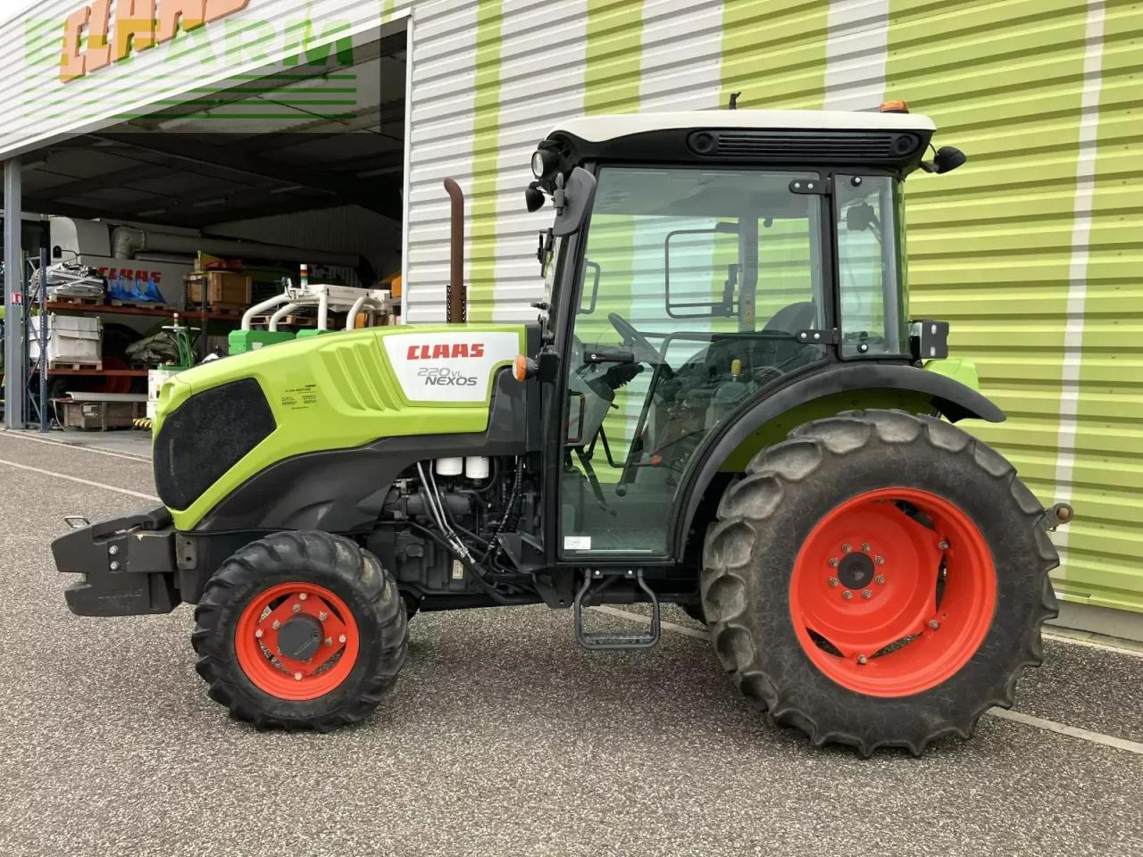 CLAAS nexos 220 vl cabine - Máy cày: hình 2 CLAAS nexos 220 vl cabine - Máy cày: hình 2