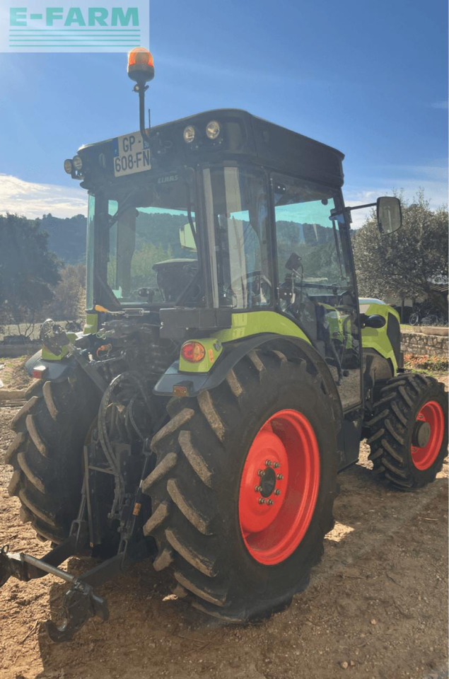 CLAAS nexos 240 l cabine - Máy cày: hình 2 CLAAS nexos 240 l cabine - Máy cày: hình 2