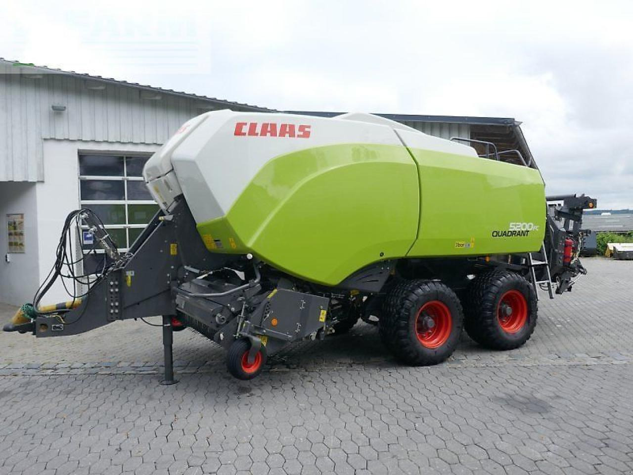CLAAS quadrant 5200 fc - Máy đóng kiện vuông: hình 1 CLAAS quadrant 5200 fc - Máy đóng kiện vuông: hình 1