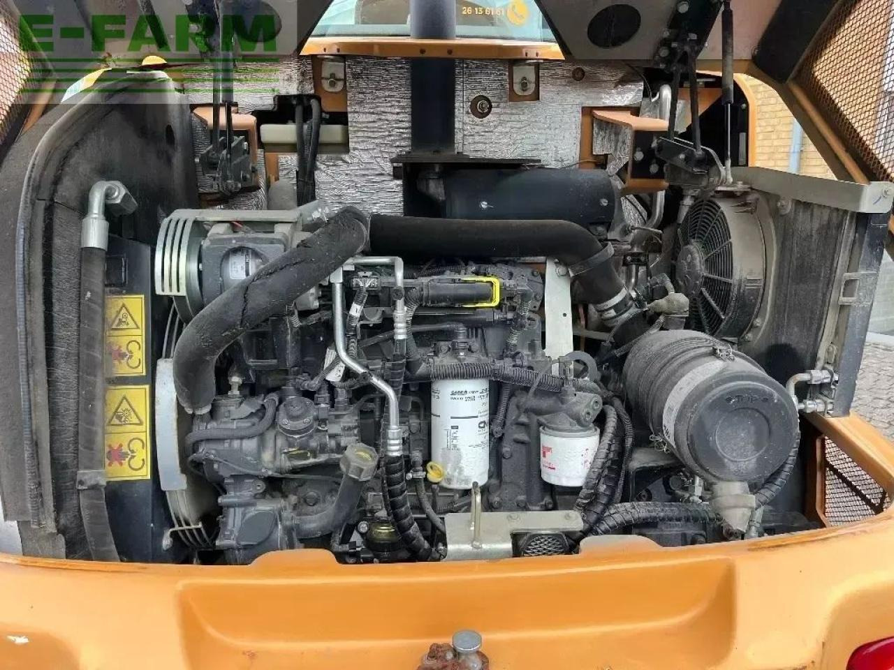 Case-IH 321 f - Máy xúc mini: hình 4 Case-IH 321 f - Máy xúc mini: hình 4