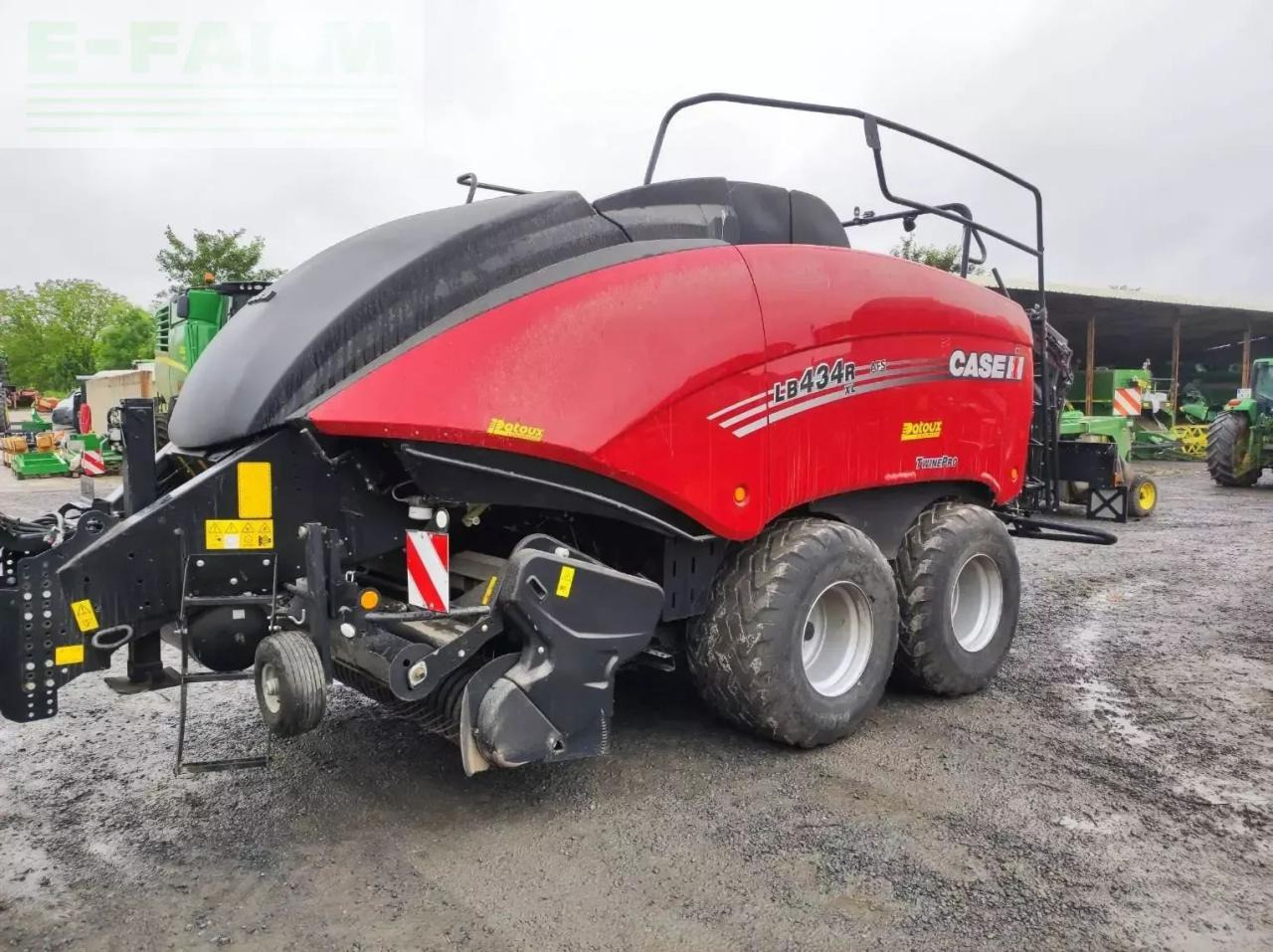 Case-IH lb434r xl - Máy đóng kiện vuông: hình 1 Case-IH lb434r xl - Máy đóng kiện vuông: hình 1