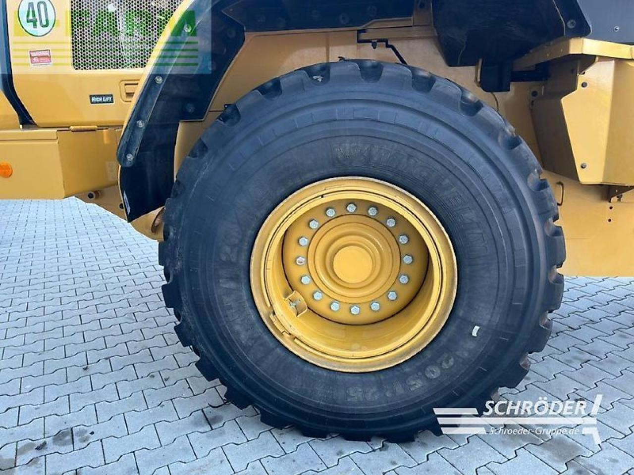 Máy xúc lật bánh lốp Caterpillar 938 hl: hình 8