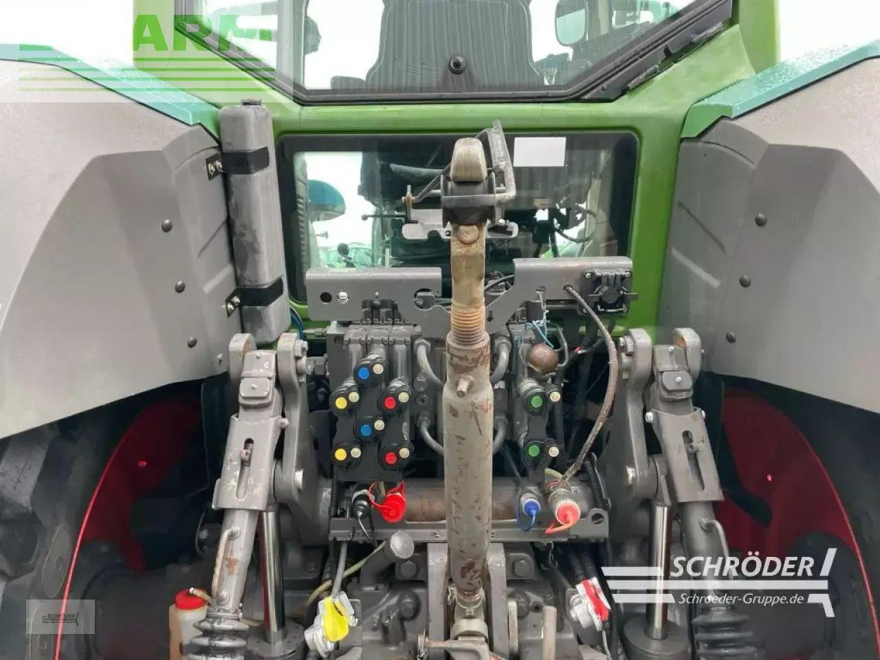 Máy cày Fendt 824 vario s4 profi plus ProfiPlus: hình 8 Máy cày Fendt 824 vario s4 profi plus ProfiPlus: hình 8