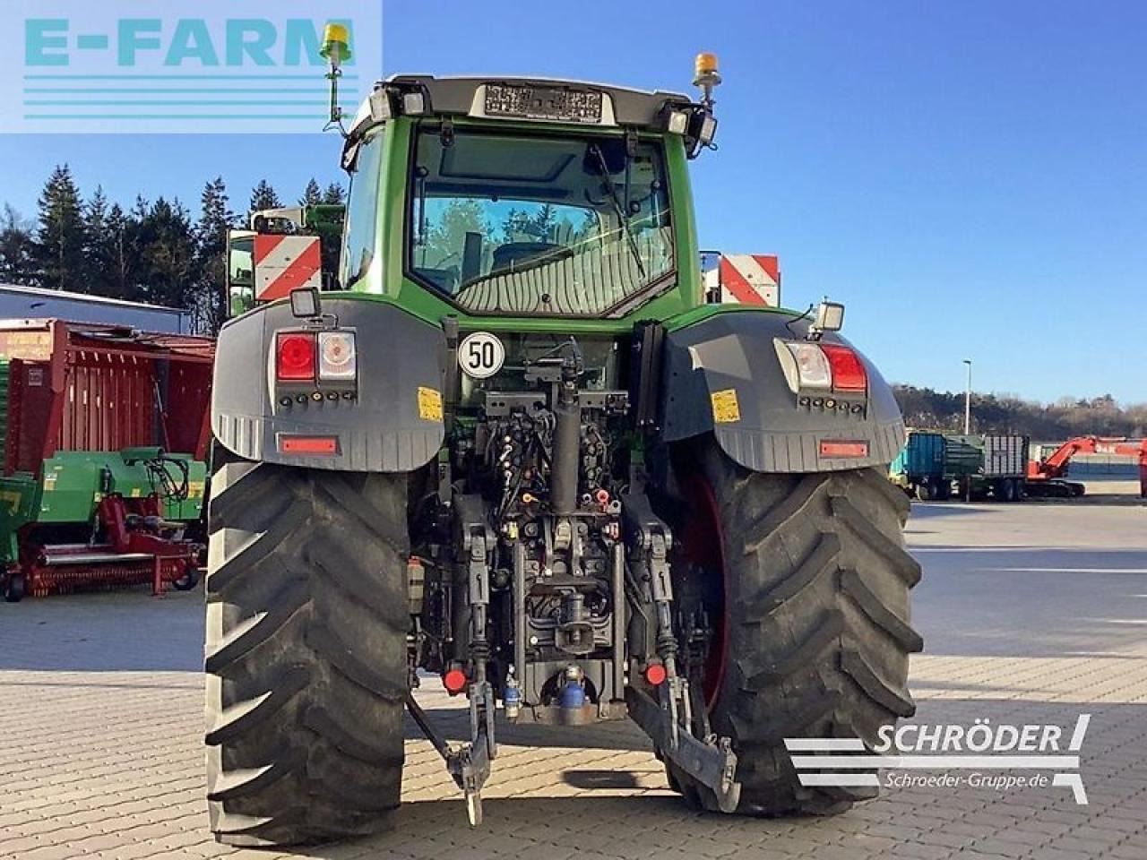 Fendt 824 vario s4 profi plus ProfiPlus - Máy cày: hình 4 Fendt 824 vario s4 profi plus ProfiPlus - Máy cày: hình 4