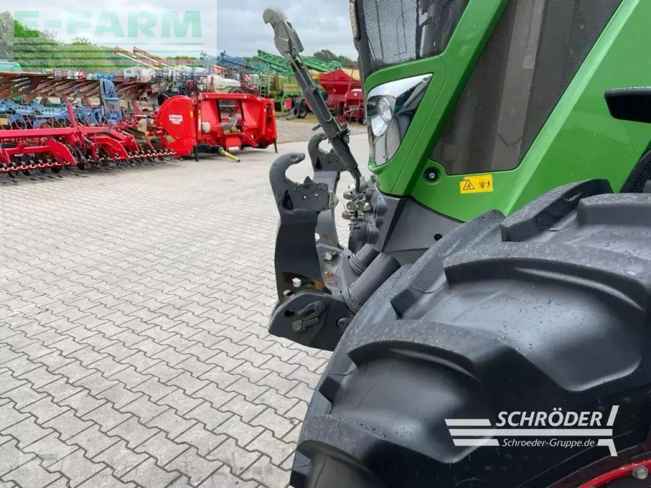 Máy cày Fendt 824 vario s4 profi plus ProfiPlus: hình 15 Máy cày Fendt 824 vario s4 profi plus ProfiPlus: hình 15