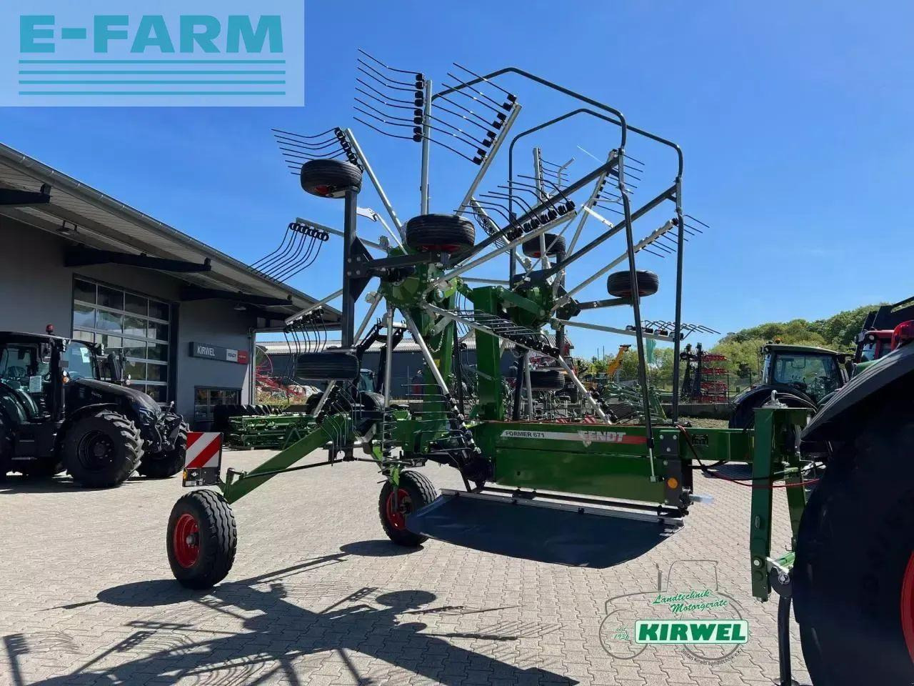 Fendt former 671 - Dàn trải/ Cào: hình 4 Fendt former 671 - Dàn trải/ Cào: hình 4