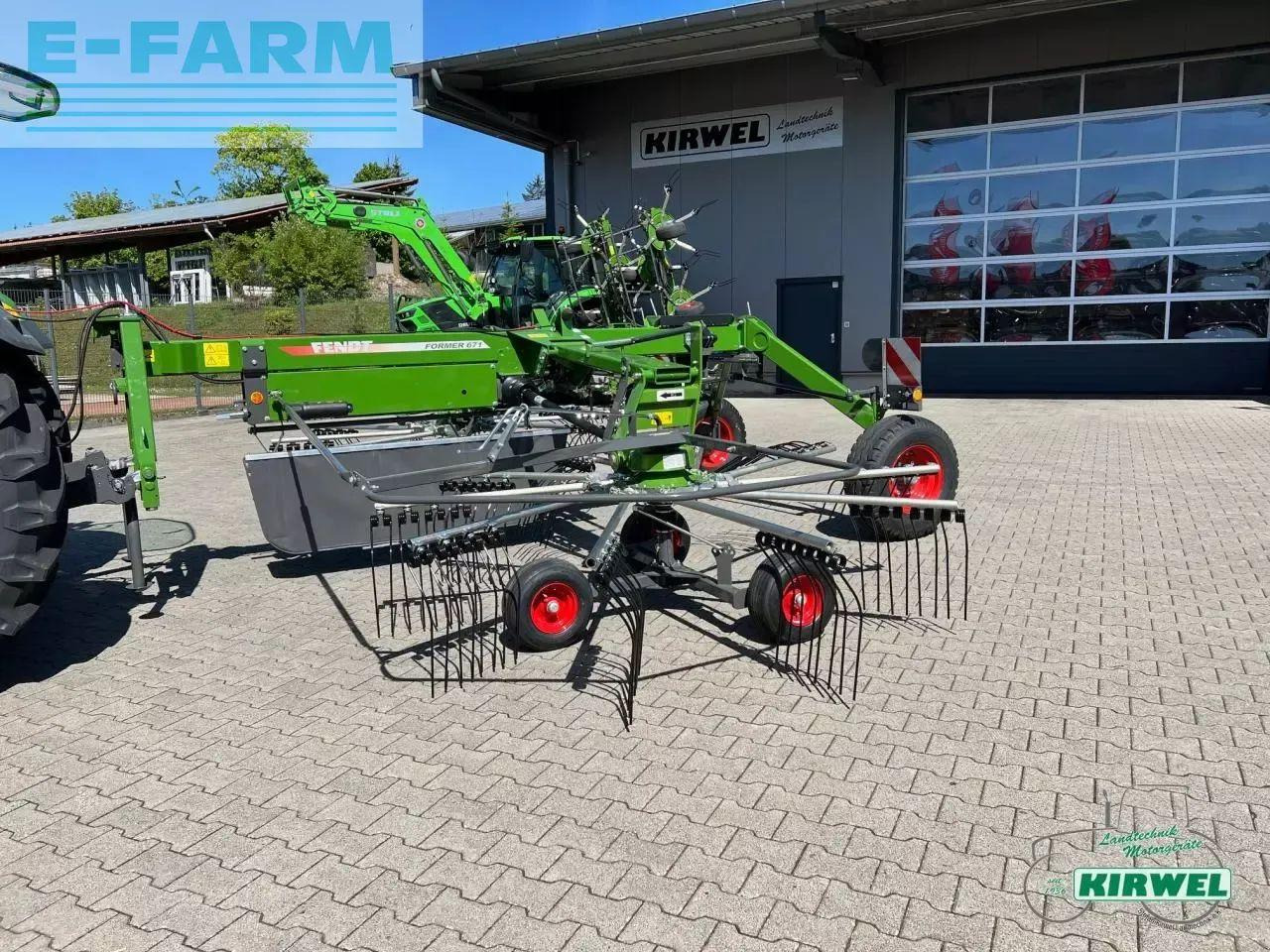 Fendt former 671 - Dàn trải/ Cào: hình 2 Fendt former 671 - Dàn trải/ Cào: hình 2