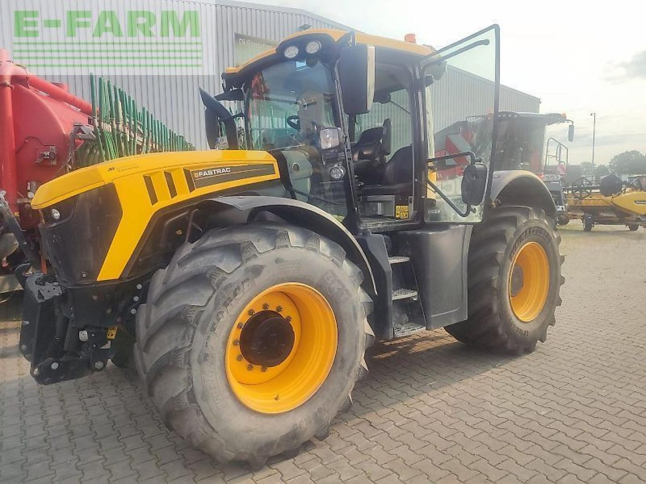 JCB 4220 fastrac - Máy cày: hình 4 JCB 4220 fastrac - Máy cày: hình 4
