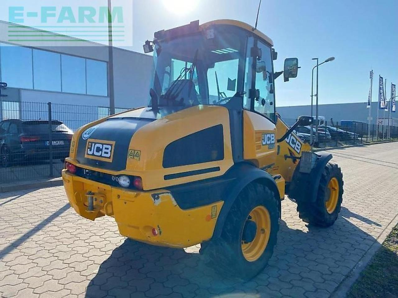 JCB tm 220 teleskopradlader - Xe nhấc hình viễn vọng kính: hình 4 JCB tm 220 teleskopradlader - Xe nhấc hình viễn vọng kính: hình 4