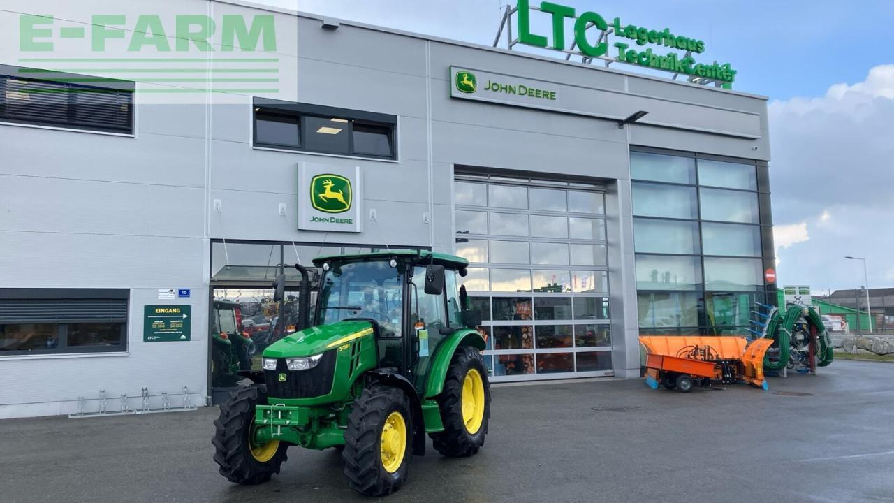 John Deere 5058e - Máy cày: hình 1 John Deere 5058e - Máy cày: hình 1