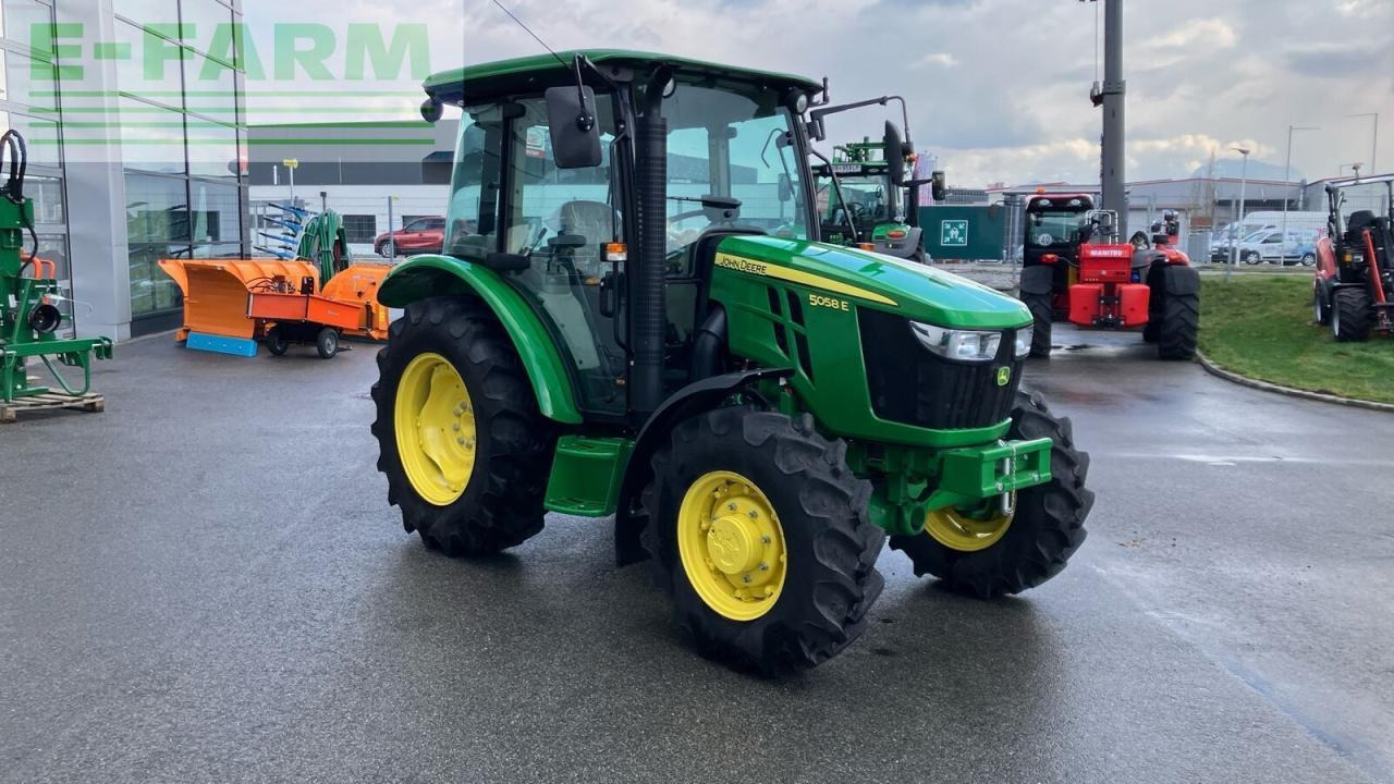 John Deere 5058e - Máy cày: hình 2 John Deere 5058e - Máy cày: hình 2