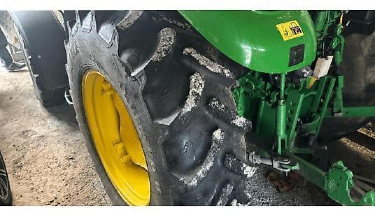 Máy cày John Deere 5058e: hình 7 Máy cày John Deere 5058e: hình 7