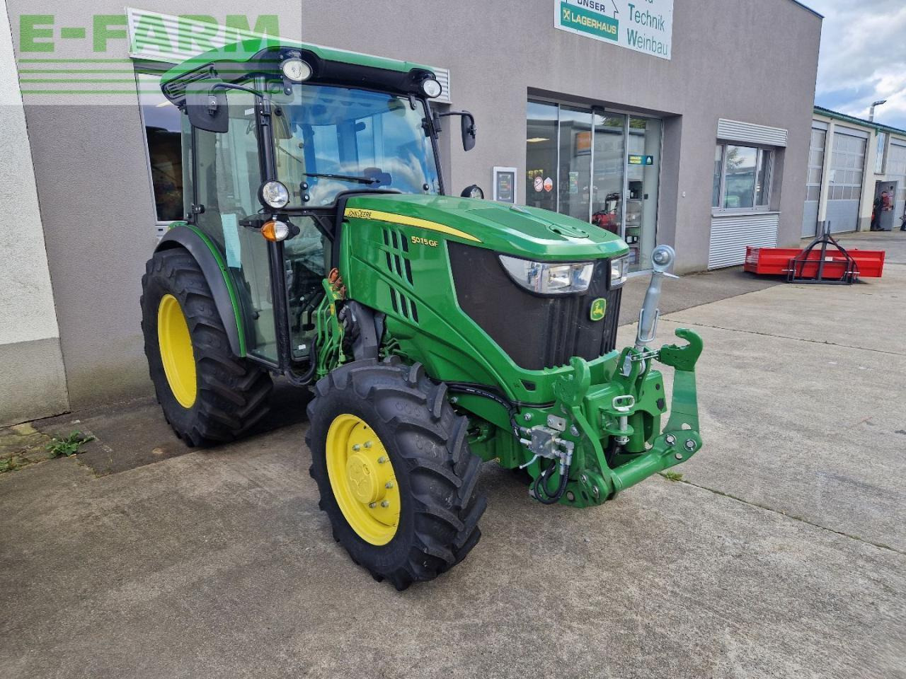 John Deere 5075 GF - Máy cày: hình 4 John Deere 5075 GF - Máy cày: hình 4