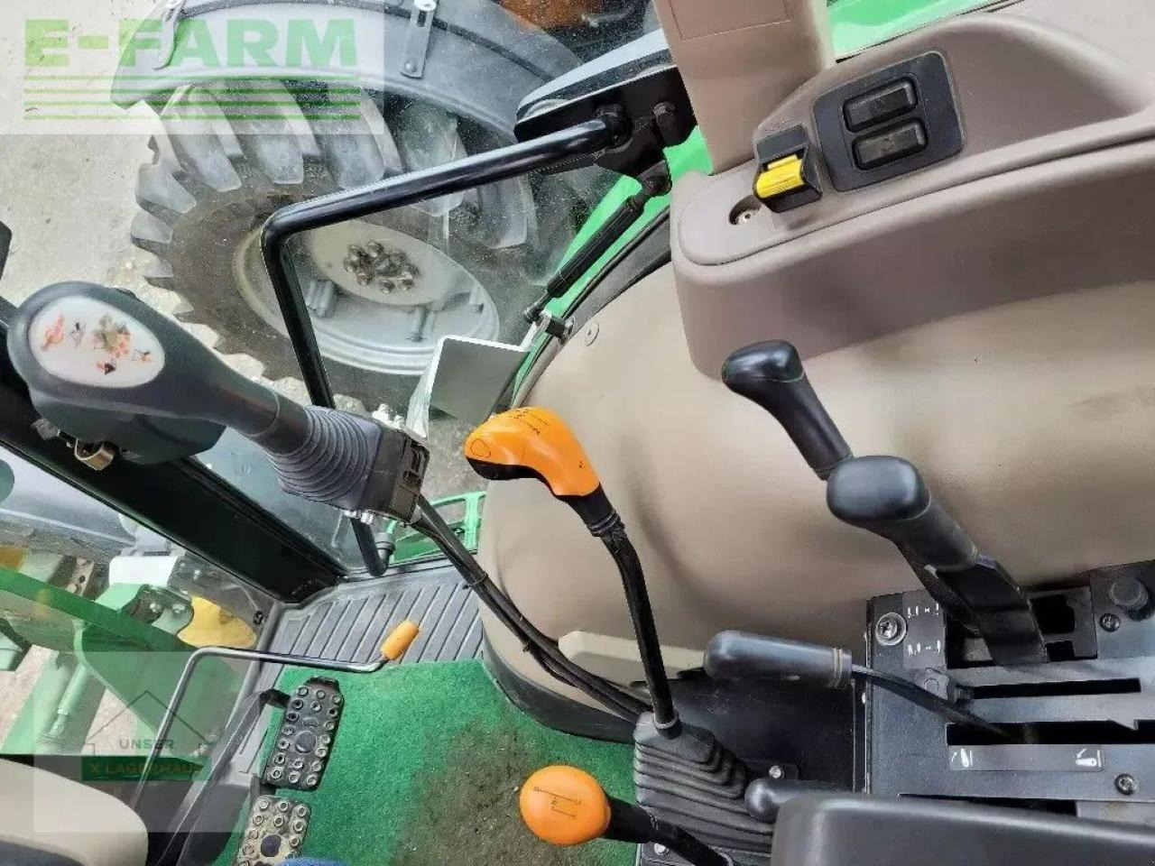 John Deere 5075 e - Máy cày: hình 5 John Deere 5075 e - Máy cày: hình 5