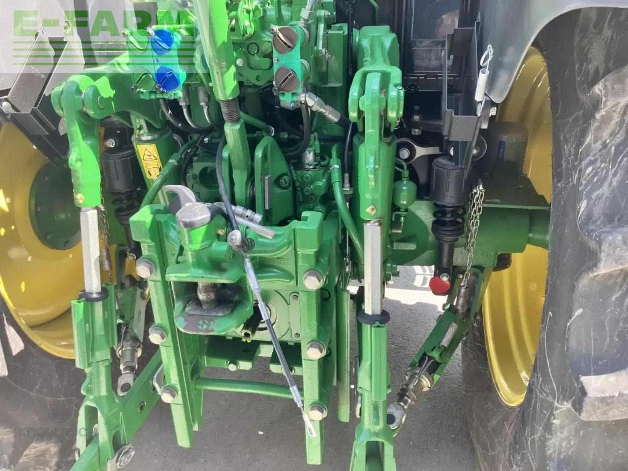 Máy cày John Deere 6100 m: hình 7