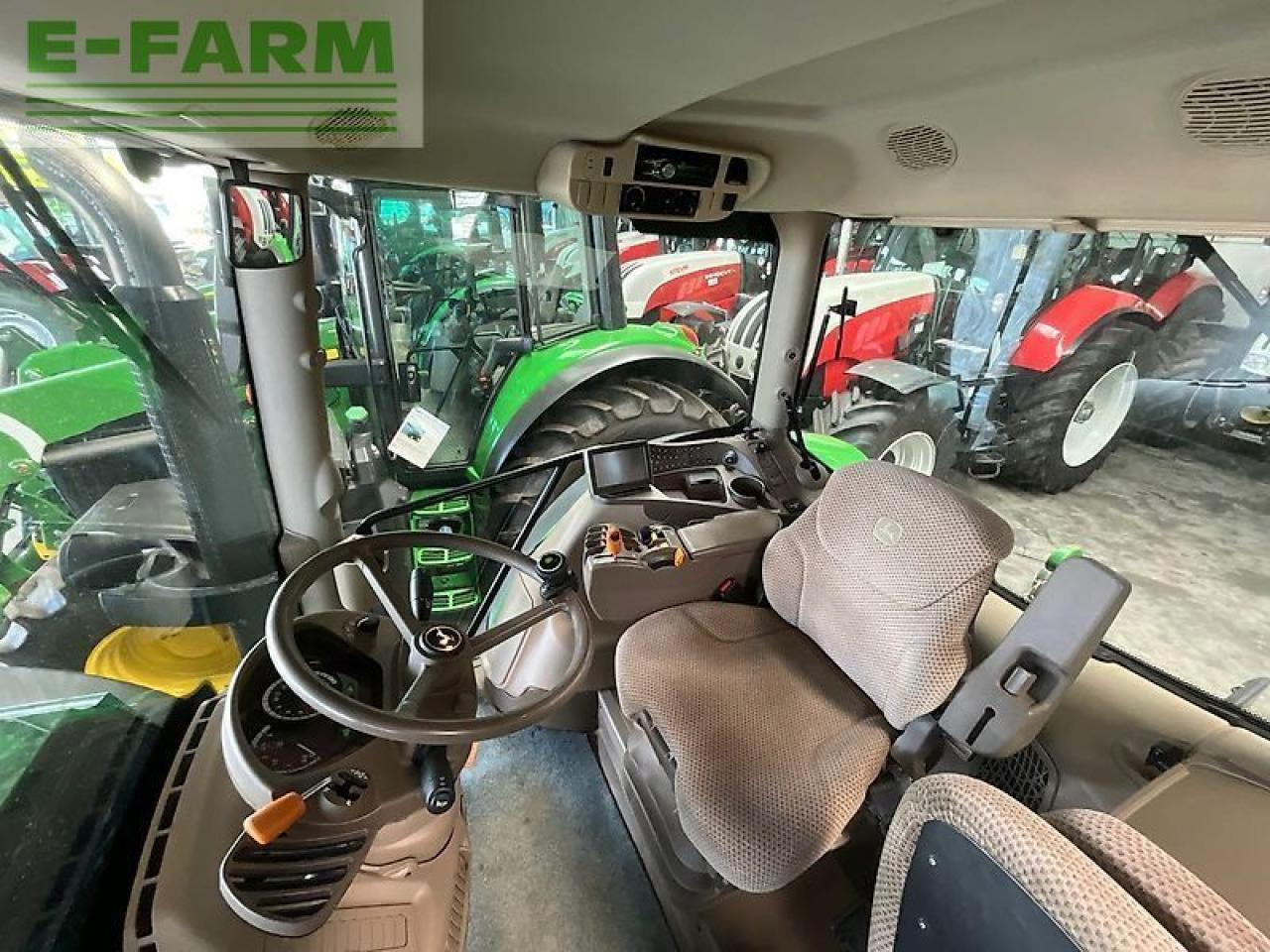 Máy cày John Deere 6125 r: hình 7