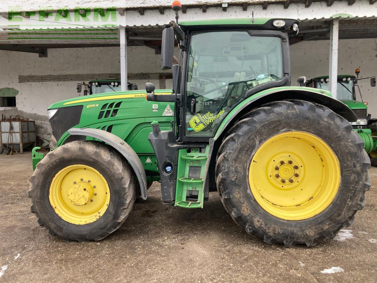 John Deere 6155R - Máy cày: hình 1 John Deere 6155R - Máy cày: hình 1