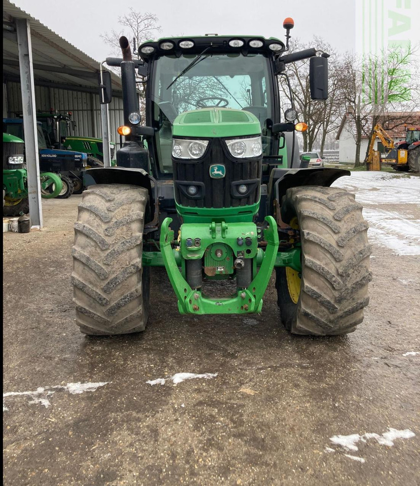 John Deere 6155R - Máy cày: hình 2 John Deere 6155R - Máy cày: hình 2