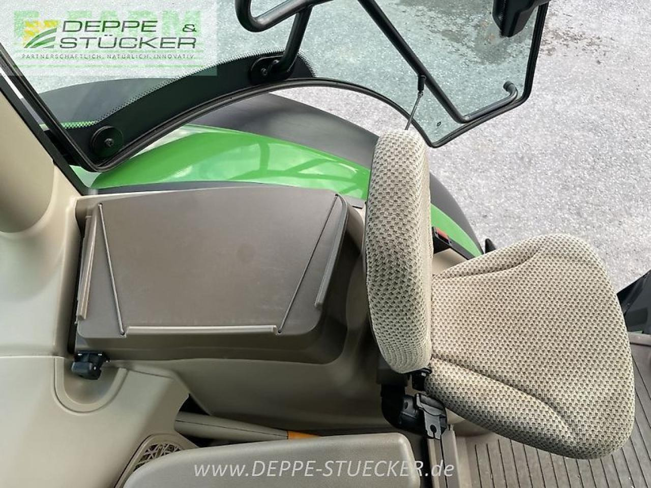 John Deere 6155r - Máy cày: hình 5 John Deere 6155r - Máy cày: hình 5