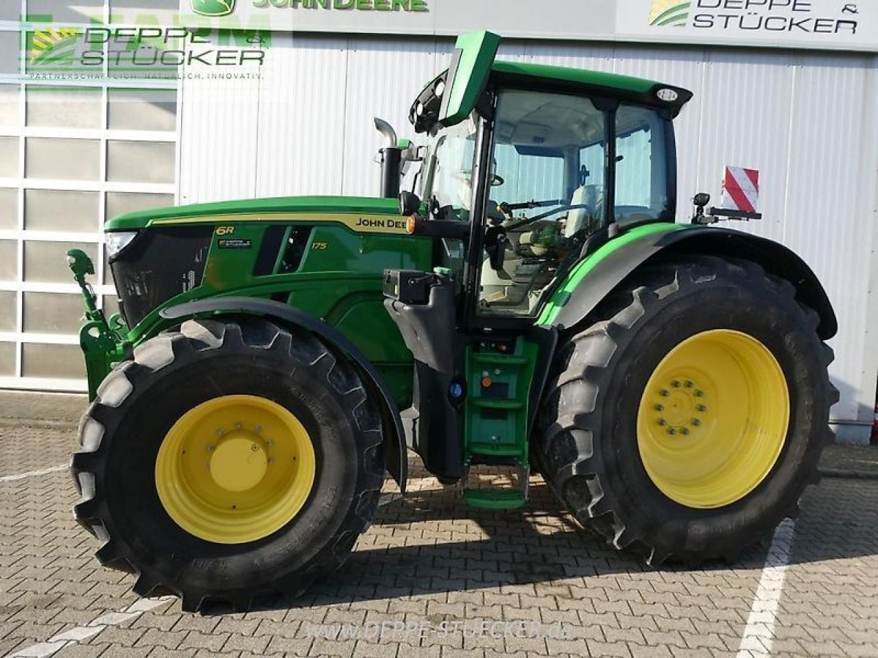 John Deere 6r 175 - Máy cày: hình 2 John Deere 6r 175 - Máy cày: hình 2