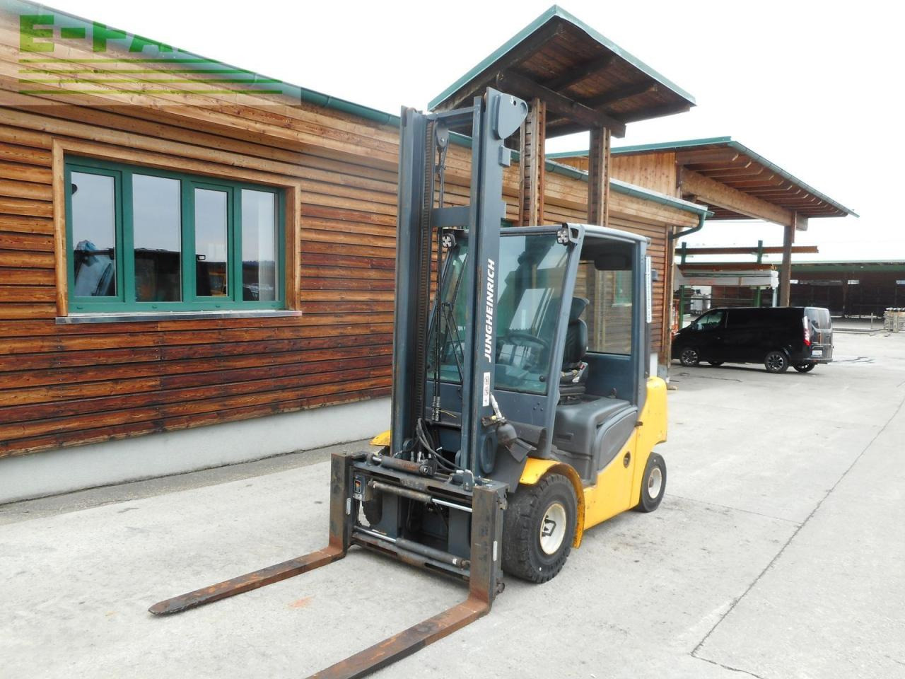 Jungheinrich dfg 430s mit seitenschieber und zinkenverstellun - Xe nâng: hình 2 Jungheinrich dfg 430s mit seitenschieber und zinkenverstellun - Xe nâng: hình 2