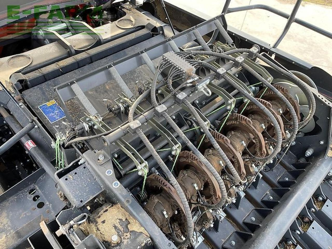 Máy đóng kiện vuông Kuhn lsb 1290d: hình 37 Máy đóng kiện vuông Kuhn lsb 1290d: hình 37