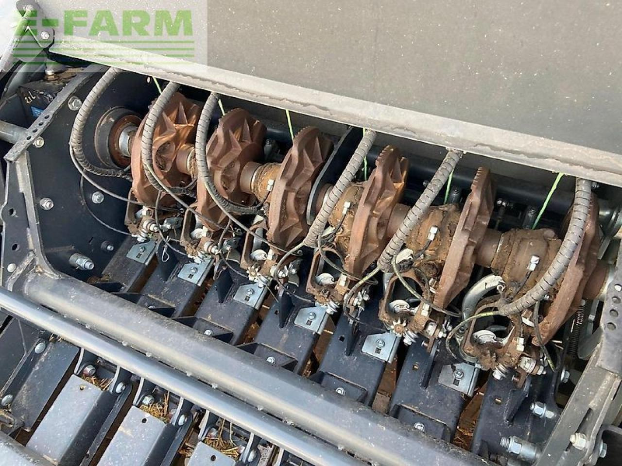 Máy đóng kiện vuông Kuhn lsb 1290d: hình 40 Máy đóng kiện vuông Kuhn lsb 1290d: hình 40