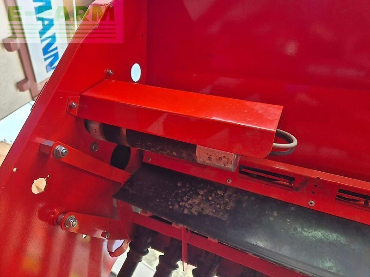 Máy gieo hạt Kuhn sitera 330e 24 reihen + hrb 303d , elektrische dosierung, spuranreißer, durakuhn: hình 14 Máy gieo hạt Kuhn sitera 330e 24 reihen + hrb 303d , elektrische dosierung, spuranreißer, durakuhn: hình 14