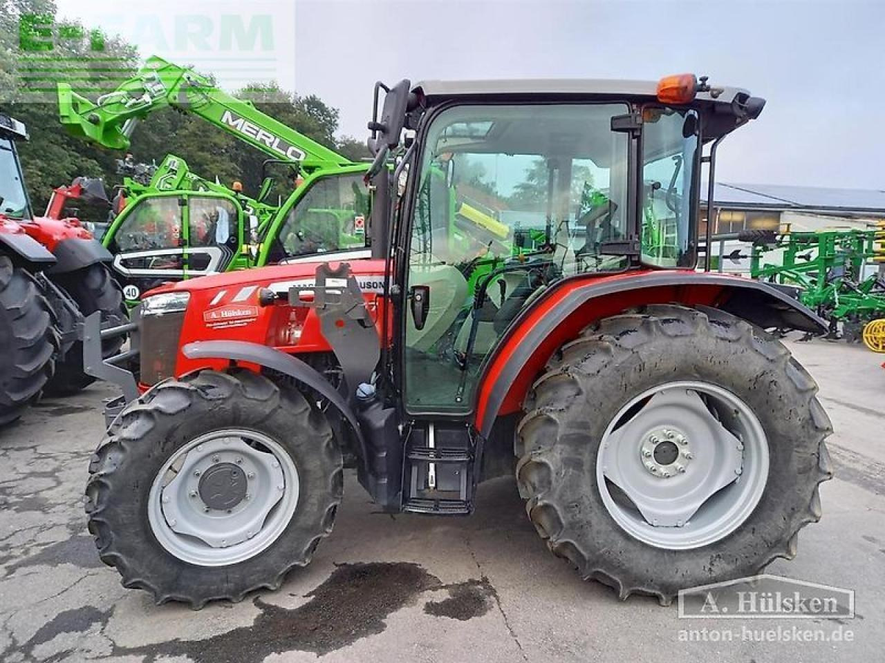 Massey Ferguson mf4707 cab 4wd - Máy cày: hình 2 Massey Ferguson mf4707 cab 4wd - Máy cày: hình 2