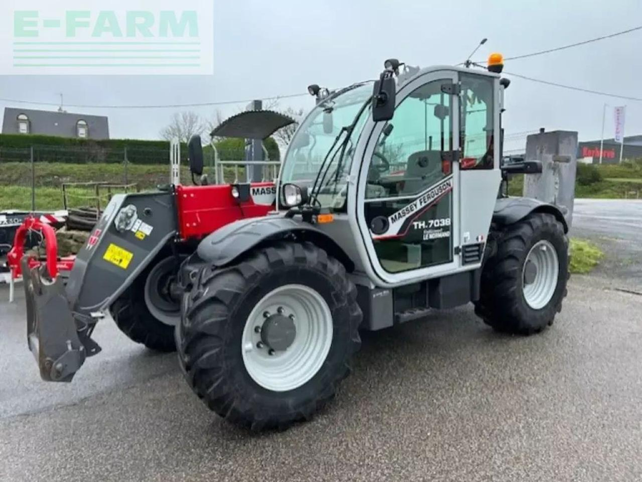 Massey Ferguson mfth7038 - Xe nhấc hình viễn vọng kính: hình 2 Massey Ferguson mfth7038 - Xe nhấc hình viễn vọng kính: hình 2