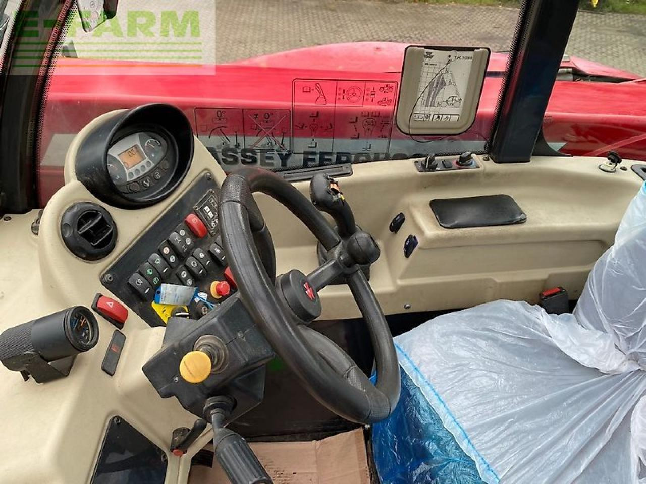 Massey Ferguson th.7038 - Xe nhấc hình viễn vọng kính: hình 5 Massey Ferguson th.7038 - Xe nhấc hình viễn vọng kính: hình 5