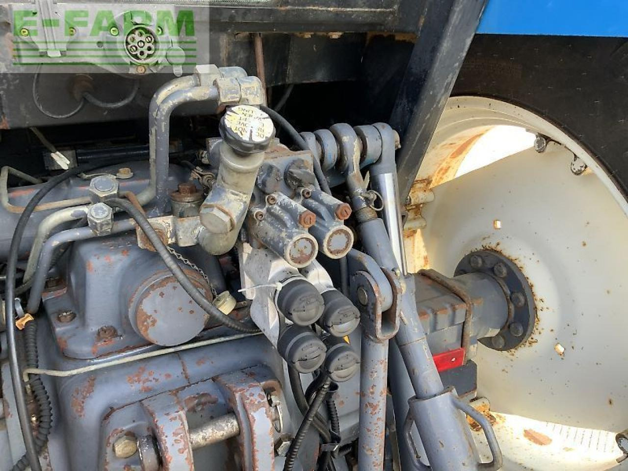 Máy cày New Holland 7840 power star sle tractor (st24084): hình 15