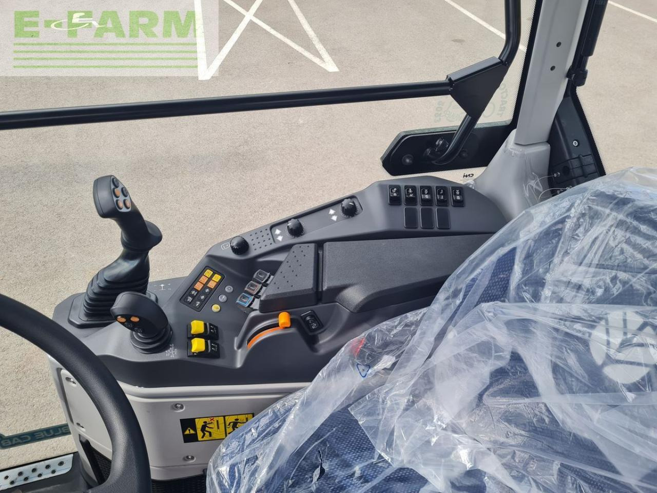 Máy cày New Holland t4.100 f (stage v) F: hình 24