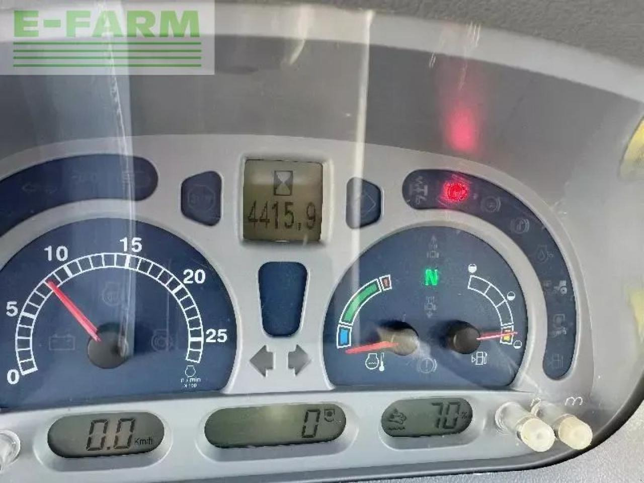 Máy cày New Holland t7.260 pc: hình 10 Máy cày New Holland t7.260 pc: hình 10