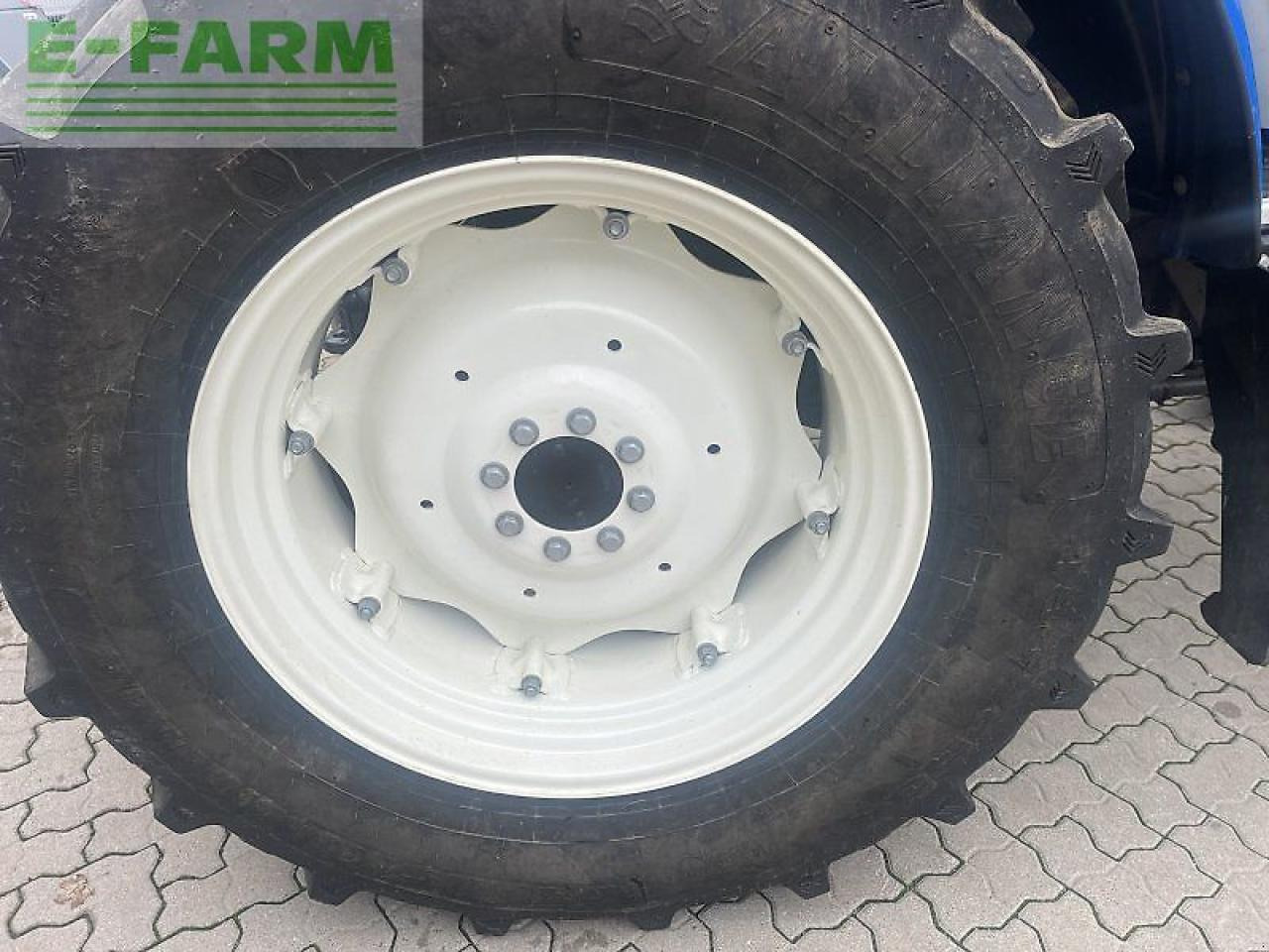 Máy cày New Holland td 5.85: hình 6