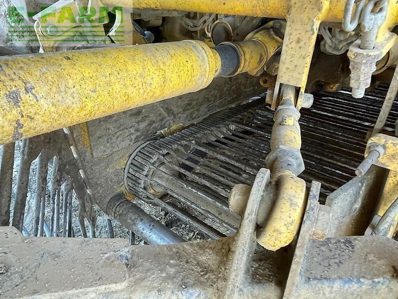 Máy thu hoạch củ cải đường Ropa euro tiger: hình 10 Máy thu hoạch củ cải đường Ropa euro tiger: hình 10