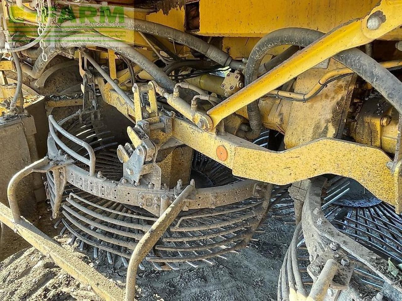 Máy thu hoạch củ cải đường Ropa euro tiger: hình 11 Máy thu hoạch củ cải đường Ropa euro tiger: hình 11