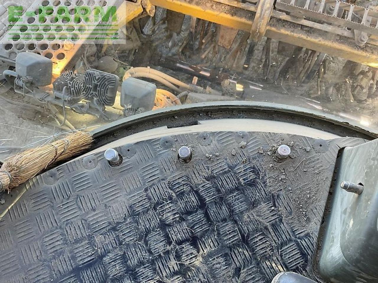 Máy thu hoạch củ cải đường Ropa euro tiger: hình 38 Máy thu hoạch củ cải đường Ropa euro tiger: hình 38