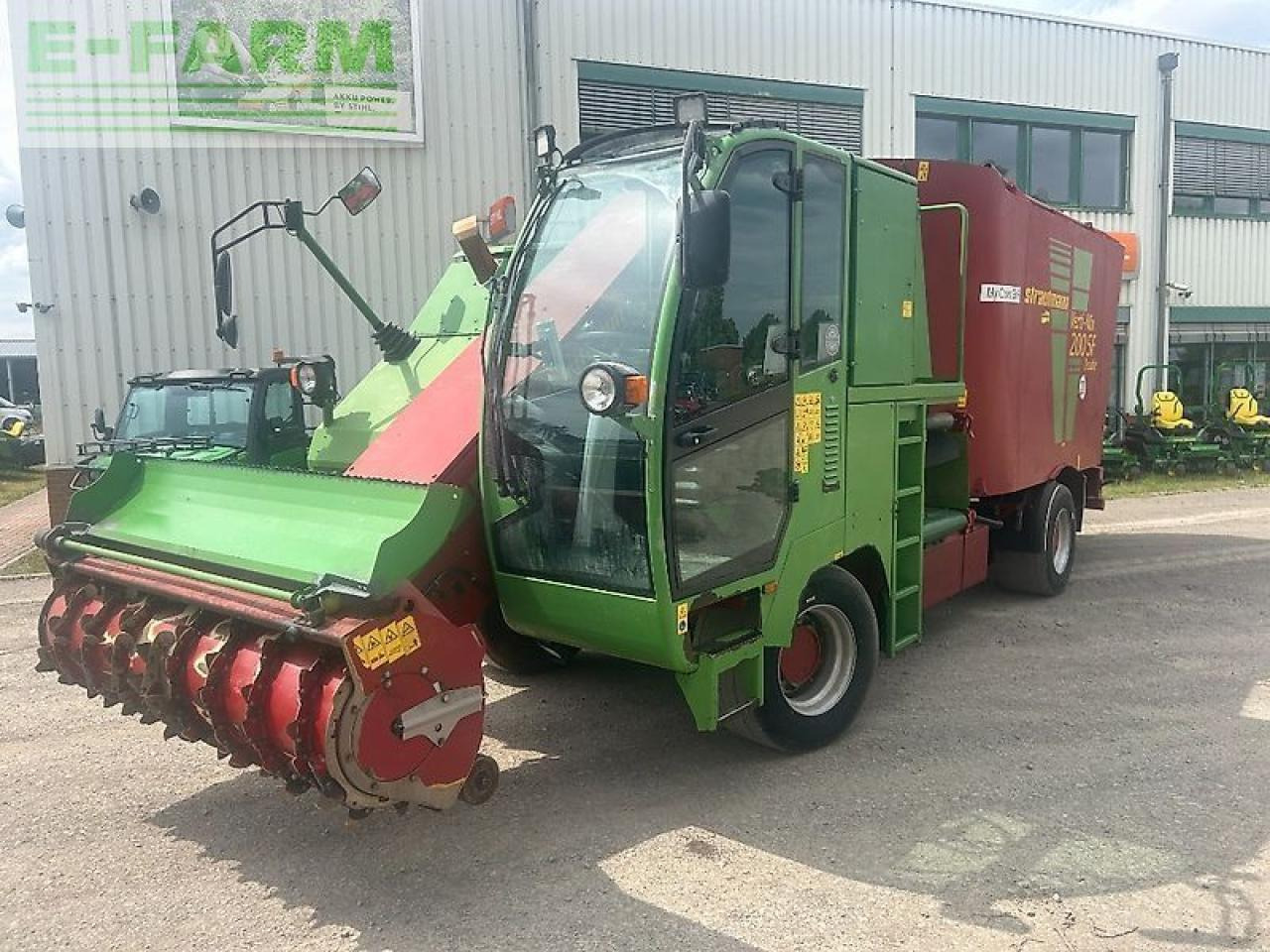 Strautmann sf 200 double - Trang thiết bị gia súc: hình 1 Strautmann sf 200 double - Trang thiết bị gia súc: hình 1
