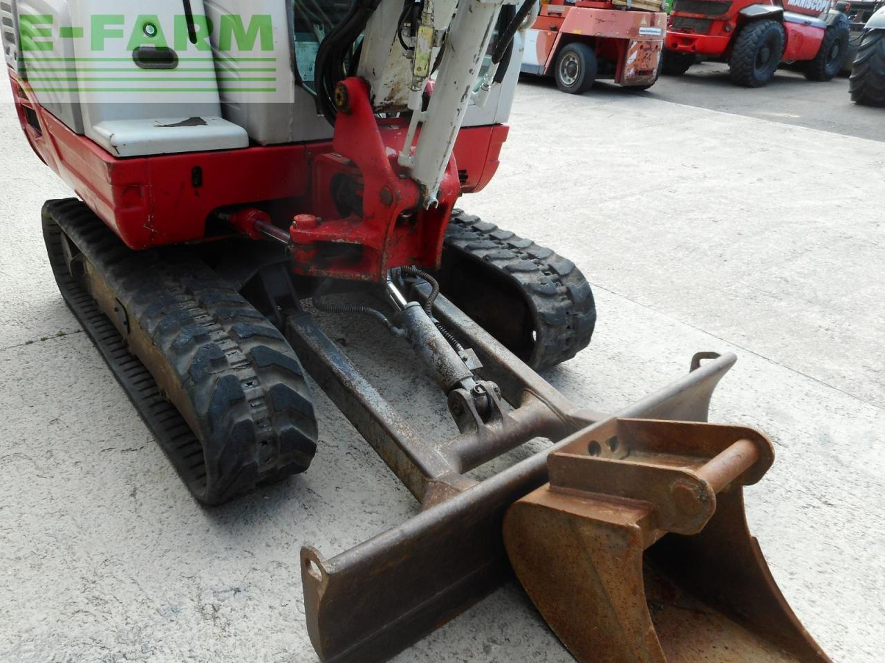 Máy xúc mini Takeuchi tb 228 ( 2.810kg ) powertilt: hình 15