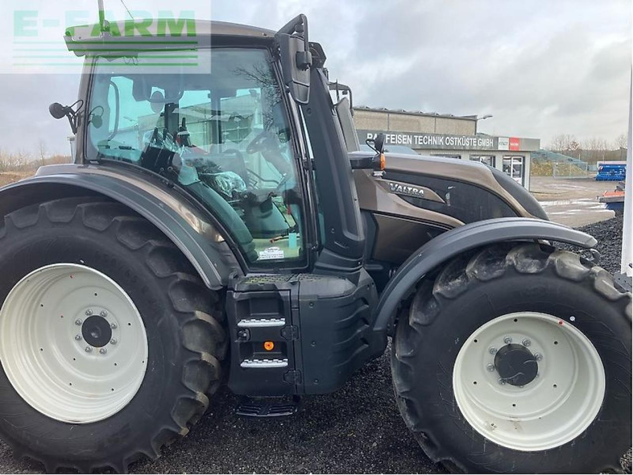 Valtra n175a - Máy cày: hình 2 Valtra n175a - Máy cày: hình 2