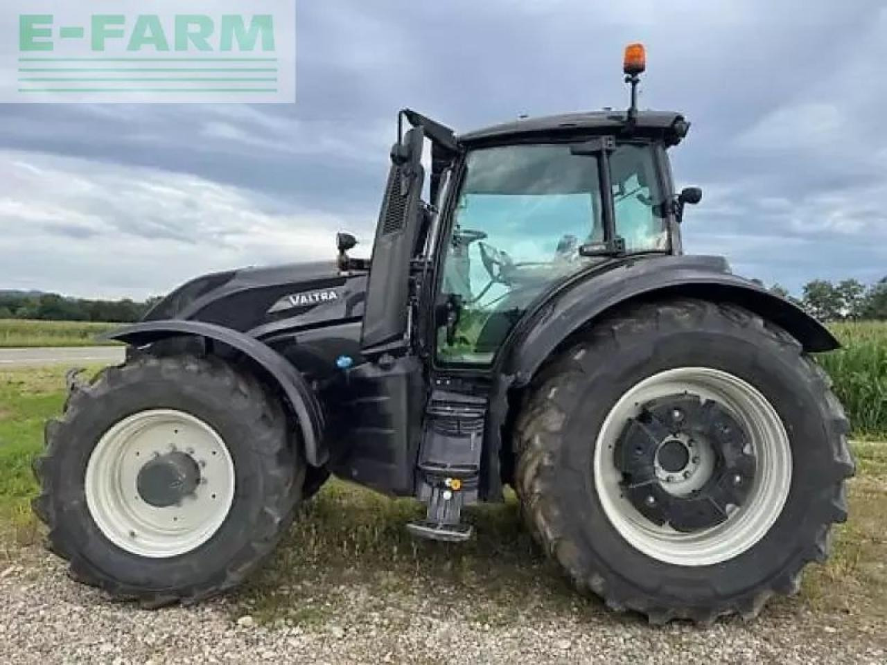 Valtra t254v - Máy cày: hình 3 Valtra t254v - Máy cày: hình 3