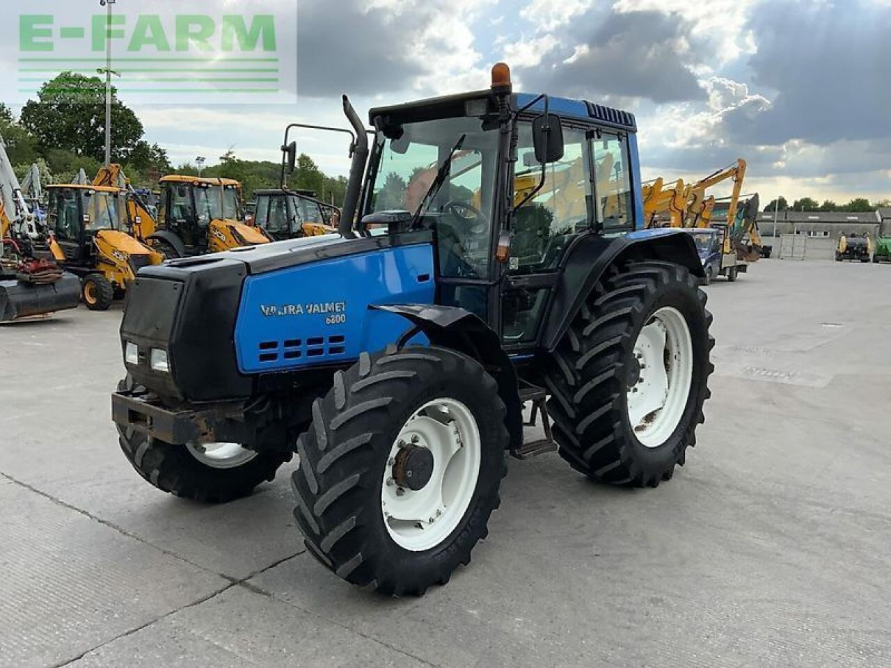 Valtra valtra/valmet 6800 tractor (st23222) - Máy cày: hình 4 Valtra valtra/valmet 6800 tractor (st23222) - Máy cày: hình 4