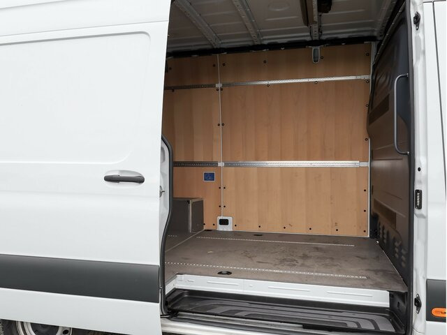 MERCEDES-BENZ Sprinter 317 CDI Kasten,L2H2,MBUX,Kamera - Xe van chở hàng: hình 2 MERCEDES-BENZ Sprinter 317 CDI Kasten,L2H2,MBUX,Kamera - Xe van chở hàng: hình 2