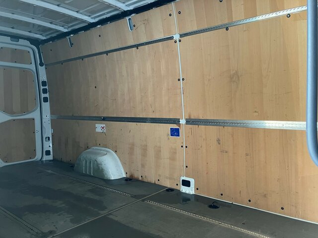 MERCEDES-BENZ Sprinter 317 Maxi,9GTronic,MBUX,Kamera - Xe van chở hàng: hình 2 MERCEDES-BENZ Sprinter 317 Maxi,9GTronic,MBUX,Kamera - Xe van chở hàng: hình 2