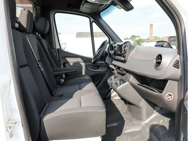 MERCEDES-BENZ Sprinter 317 Maxi,9GTronic,MBUX,Kamera - Xe van chở hàng: hình 3 MERCEDES-BENZ Sprinter 317 Maxi,9GTronic,MBUX,Kamera - Xe van chở hàng: hình 3